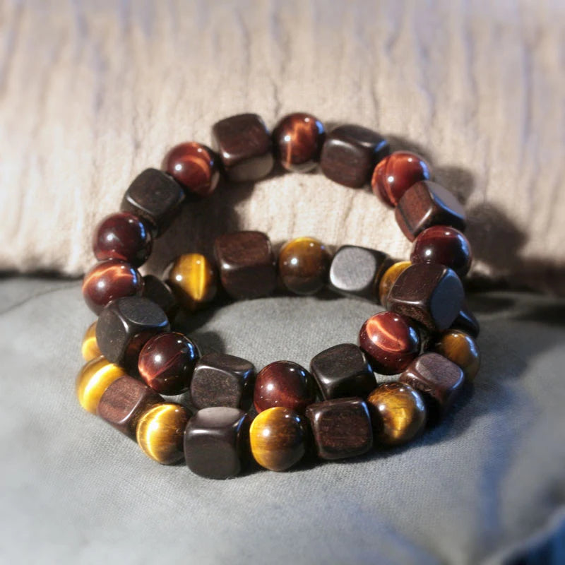 Tiger's eye and ebony wood: anchoring and clarity